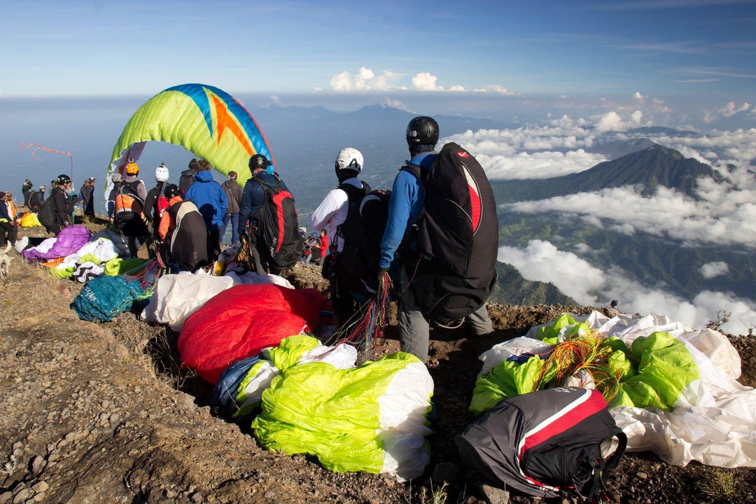 Paragliding and paramotor gear