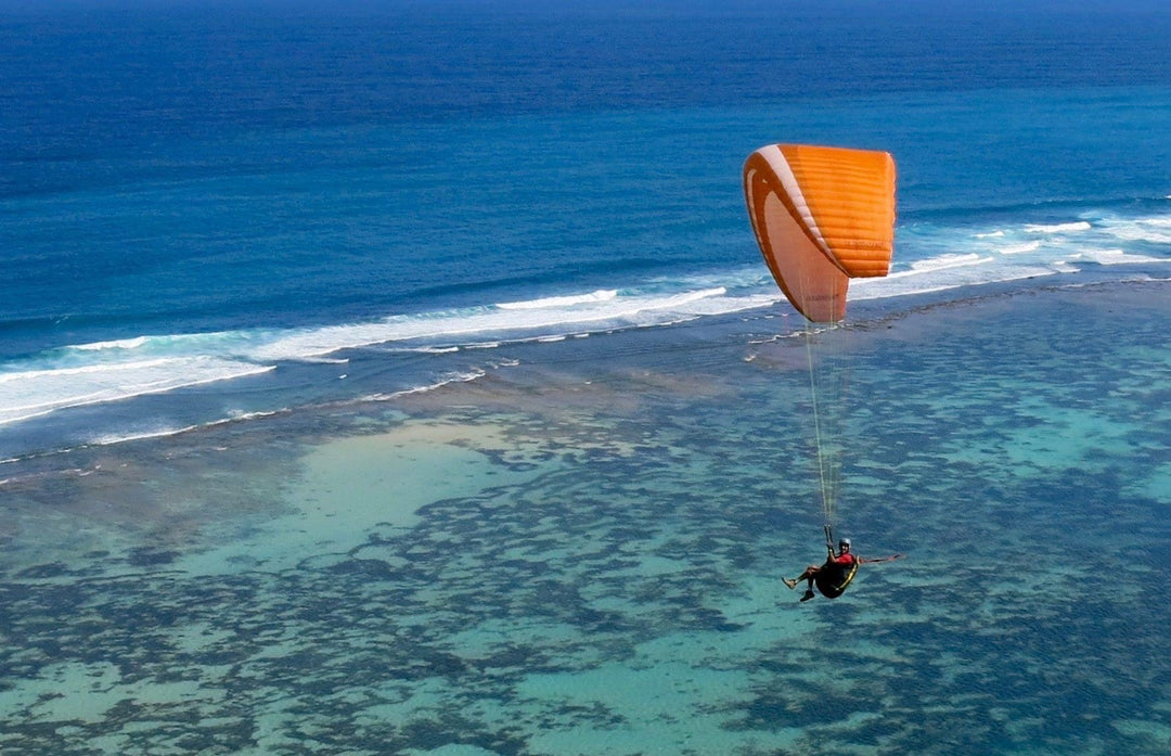 paragliding in bali